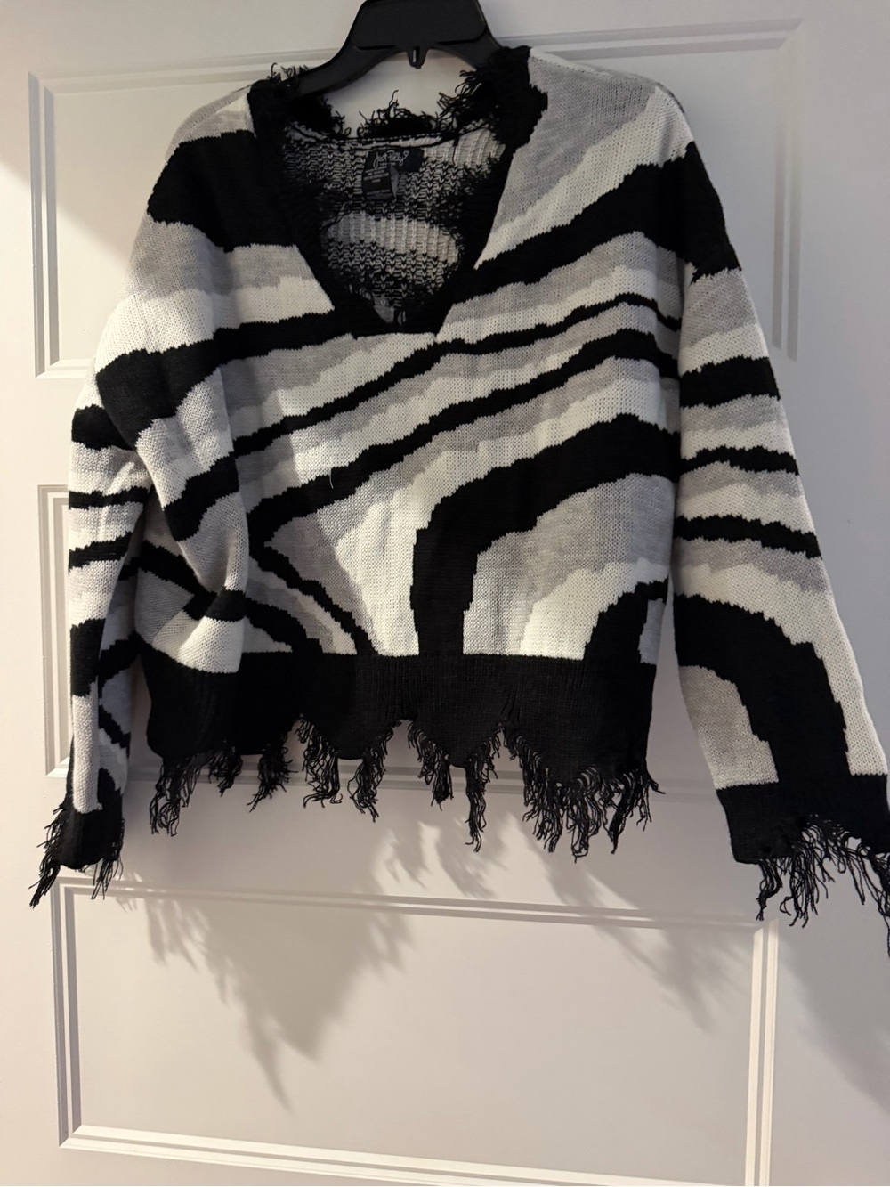 Black & White Distressed Stripe V-Neck Sweater - Women's